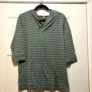 Lucy, 3/4 sleeve hooded top